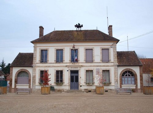 Mairie de Champigny-sur-Yonne